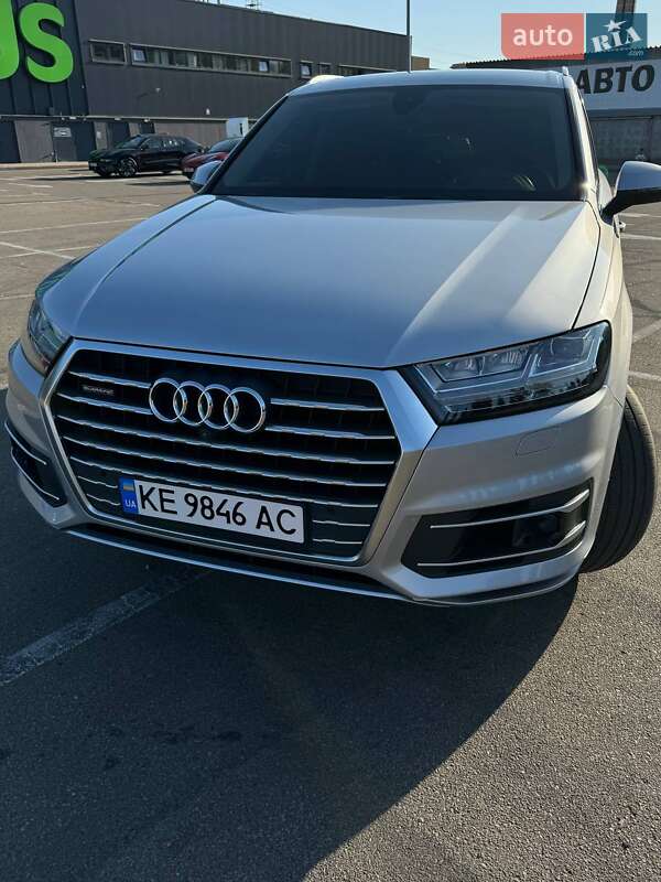 Позашляховик / Кросовер Audi Q7 2017 в Києві фото 2 Позашляховик / Кросовер Audi Q7 2017 в Києві