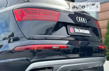 Внедорожник / Кроссовер Audi Q7 2015 в Ровно