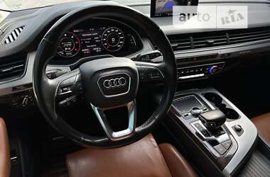 Внедорожник / Кроссовер Audi Q7 2015 в Ровно