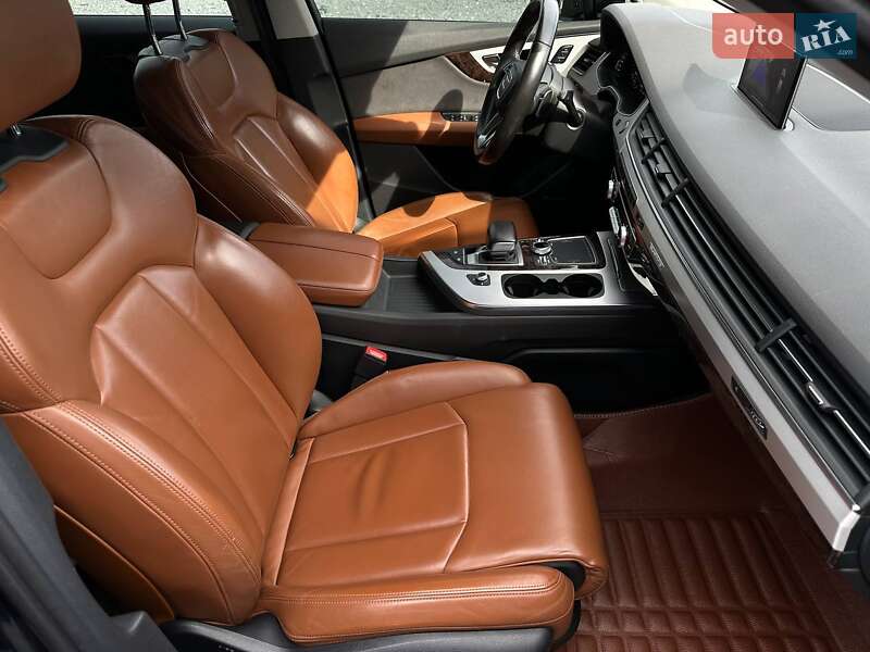 Позашляховик / Кросовер Audi Q7 2015 в Рівному фото 47 Позашляховик / Кросовер Audi Q7 2015 в Рівному