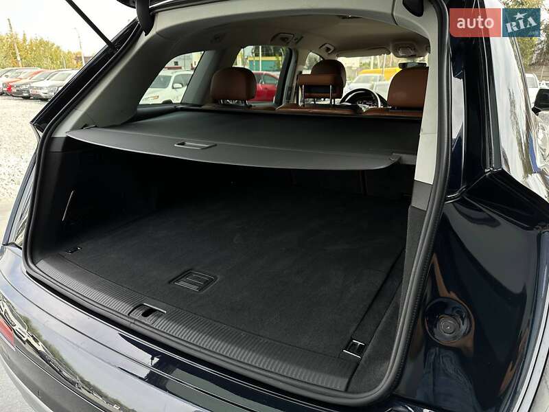 Позашляховик / Кросовер Audi Q7 2015 в Рівному фото 79 Позашляховик / Кросовер Audi Q7 2015 в Рівному