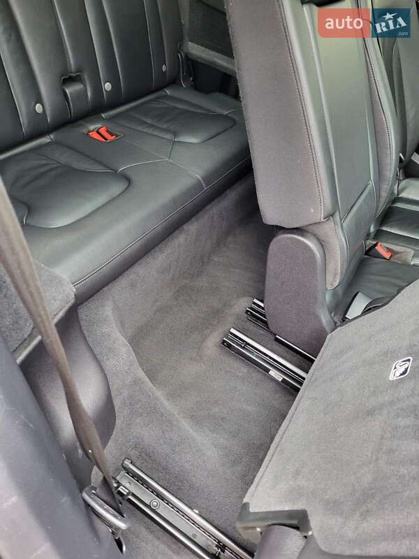 Позашляховик / Кросовер Audi Q7 2014 в Острозі