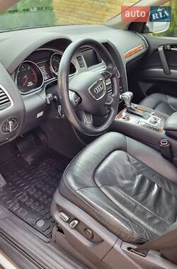 Внедорожник / Кроссовер Audi Q7 2014 в 