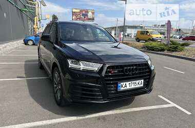 Внедорожник / Кроссовер Audi Q7 2018 в 