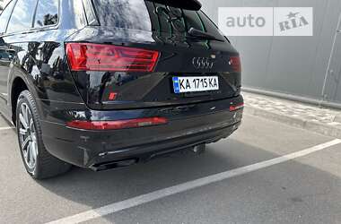Внедорожник / Кроссовер Audi Q7 2018 в 