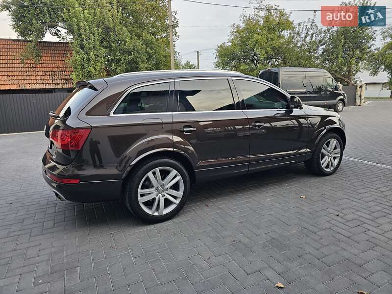 Позашляховик / Кросовер Audi Q7 2012 в Коломиї