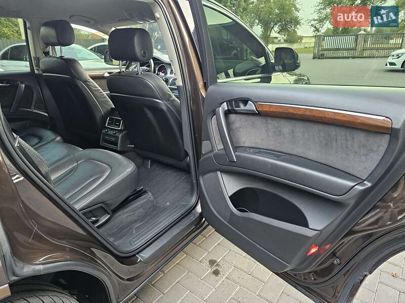Позашляховик / Кросовер Audi Q7 2012 в Коломиї