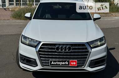 Внедорожник / Кроссовер Audi Q7 2016 в Киеве