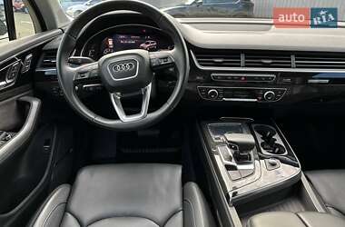Внедорожник / Кроссовер Audi Q7 2017 в Киеве