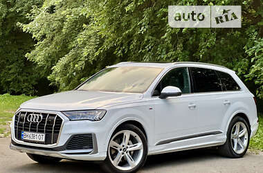 Внедорожник / Кроссовер Audi Q7 2020 в Киеве