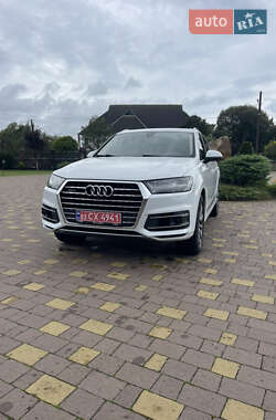 Внедорожник / Кроссовер Audi Q7 2018 в Стрые