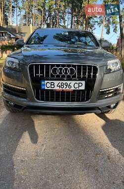 Позашляховик / Кросовер Audi Q7 2013 в Чернігові