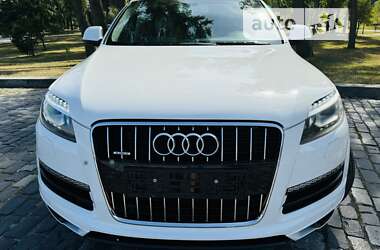 Внедорожник / Кроссовер Audi Q7 2014 в Киеве