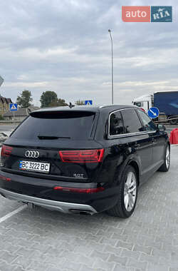 Внедорожник / Кроссовер Audi Q7 2017 в 