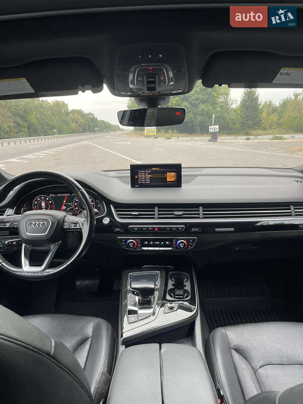 Позашляховик / Кросовер Audi Q7 2017 в Бродах