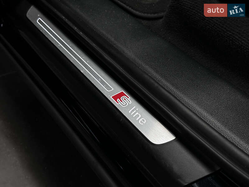 Внедорожник / Кроссовер Audi Q7 2017 в Нововолынске