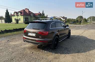 Позашляховик / Кросовер Audi Q7 2013 в 