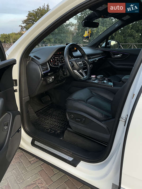 Позашляховик / Кросовер Audi Q7 2018 в Харкові