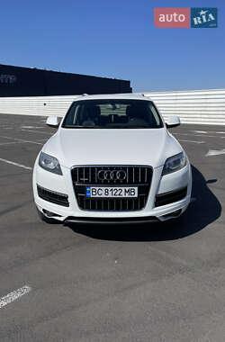 Внедорожник / Кроссовер Audi Q7 2015 в 