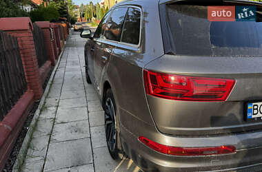 Внедорожник / Кроссовер Audi Q7 2018 в 