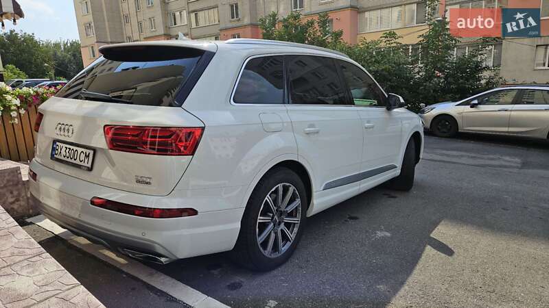 Позашляховик / Кросовер Audi Q7 2016 в Хмельницькому