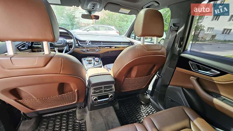 Позашляховик / Кросовер Audi Q7 2016 в Хмельницькому