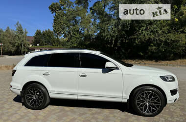 Позашляховик / Кросовер Audi Q7 2012 в Запоріжжі