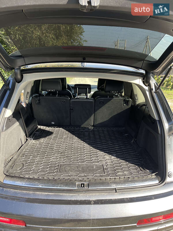 Внедорожник / Кроссовер Audi Q7 2011 в Львове