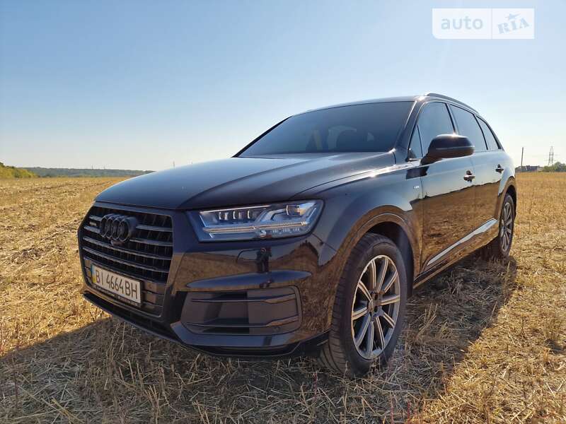 Позашляховик / Кросовер Audi Q7 2018 в Полтаві