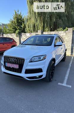 Внедорожник / Кроссовер Audi Q7 2015 в Луцке