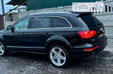 Позашляховик / Кросовер Audi Q7 2009 в 
