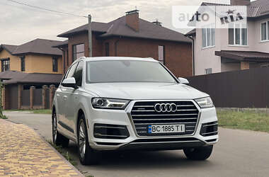 Позашляховик / Кросовер Audi Q7 2017 в Києві