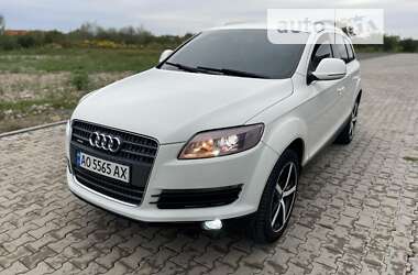 Позашляховик / Кросовер Audi Q7 2007 в Ужгороді