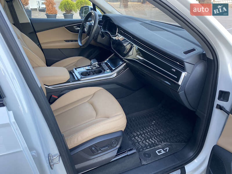 Позашляховик / Кросовер Audi Q7 2020 в Одесі