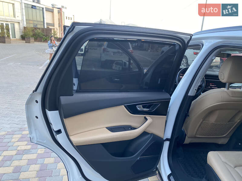 Позашляховик / Кросовер Audi Q7 2020 в Одесі