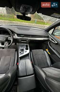Внедорожник / Кроссовер Audi Q7 2017 в Львове