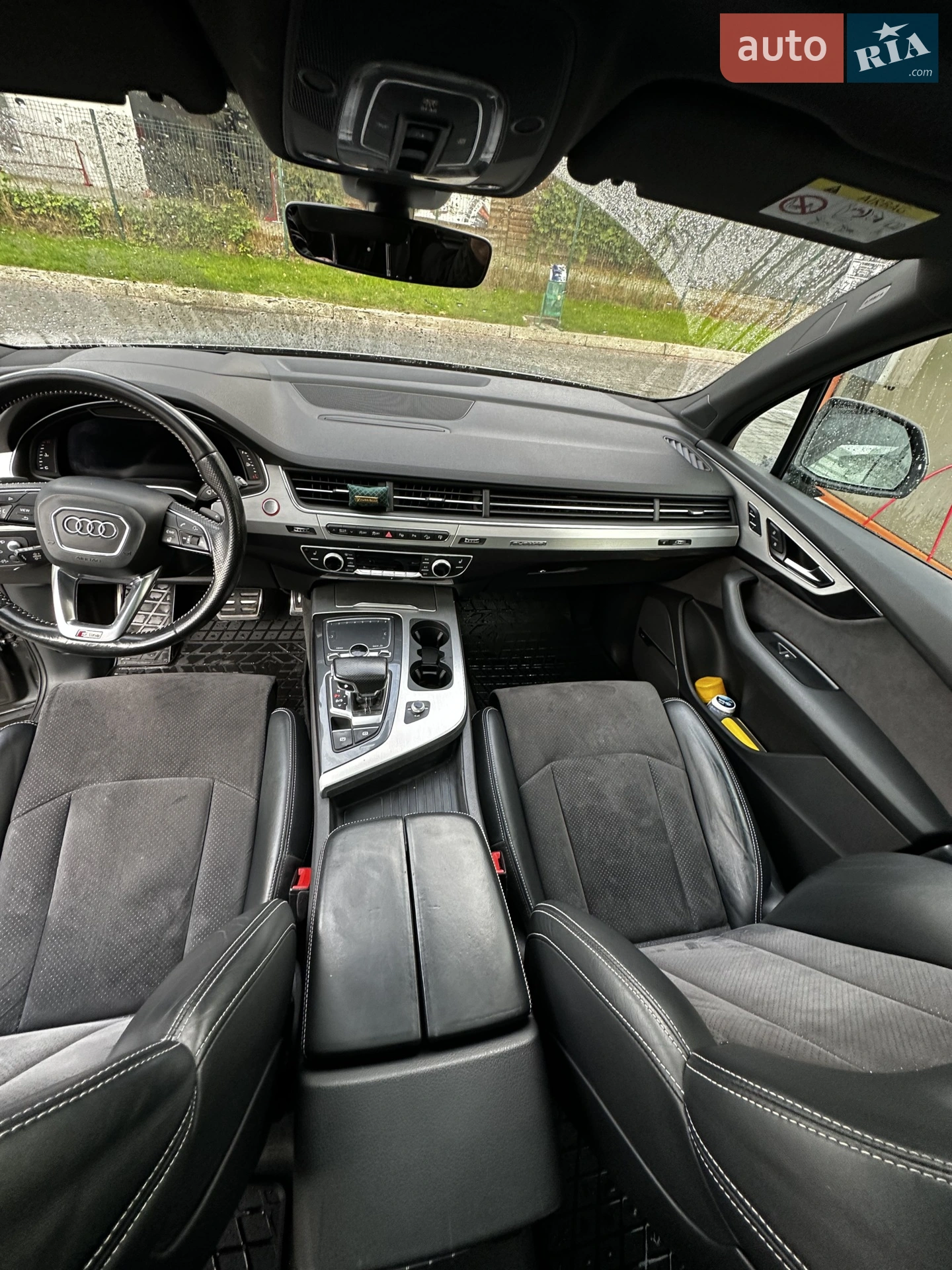 Audi Q7 2017 VIN WA1LAAF70HD046205 фото оголошення 11 з 17