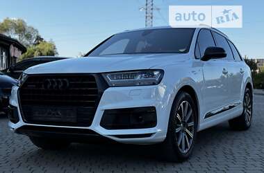 Позашляховик / Кросовер Audi Q7 2017 в Івано-Франківську