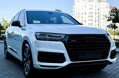 Позашляховик / Кросовер Audi Q7 2017 в Івано-Франківську