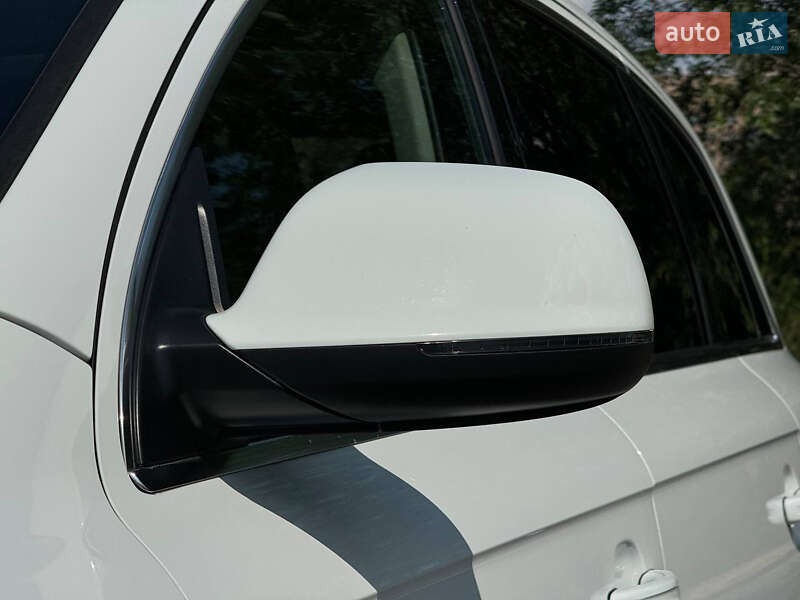 Позашляховик / Кросовер Audi Q7 2013 в Сумах