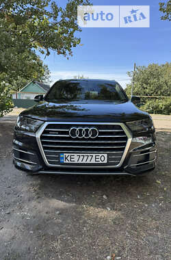 Внедорожник / Кроссовер Audi Q7 2015 в Днепре