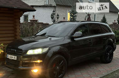 Позашляховик / Кросовер Audi Q7 2007 в Вараші