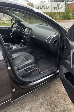 Позашляховик / Кросовер Audi Q7 2007 в 