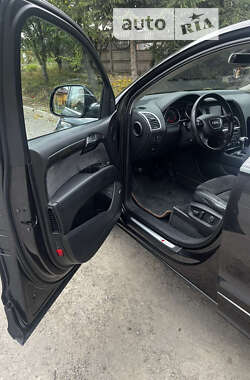 Позашляховик / Кросовер Audi Q7 2007 в 