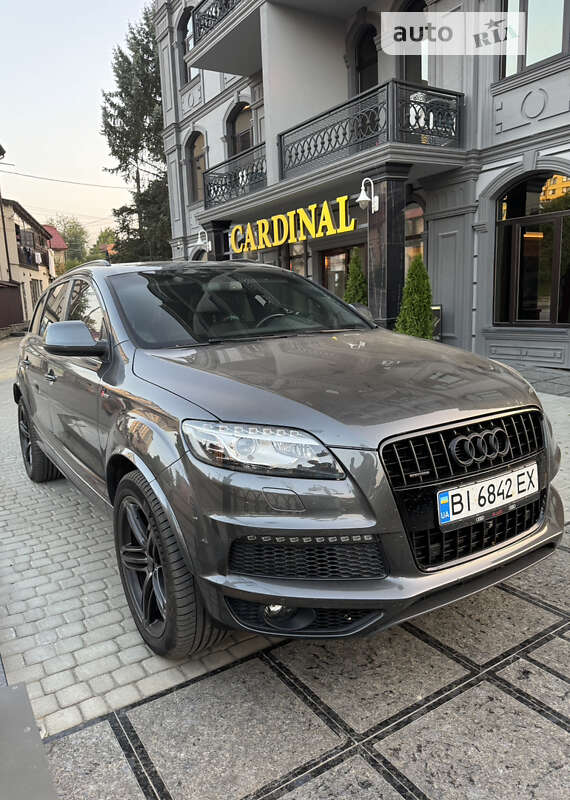 Позашляховик / Кросовер Audi Q7 2015 в Полтаві