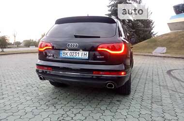 Позашляховик / Кросовер Audi Q7 2014 в Рівному