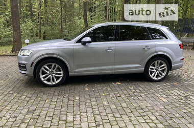 Внедорожник / Кроссовер Audi Q7 2018 в 