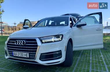 Внедорожник / Кроссовер Audi Q7 2018 в 