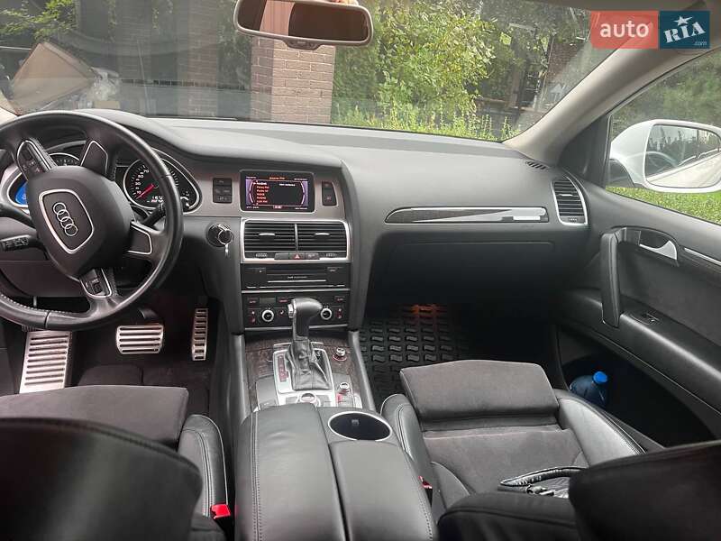 Позашляховик / Кросовер Audi Q7 2013 в Києві фото 4 Позашляховик / Кросовер Audi Q7 2013 в Києві