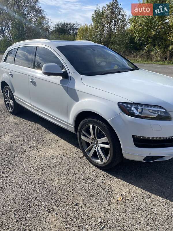 Позашляховик / Кросовер Audi Q7 2013 в Хмельницькому